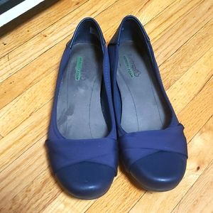 Baretraps Mitsy Flat (with Hidden Heel!)